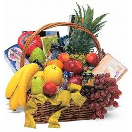 Classic Fruit & Gourmet Basket
